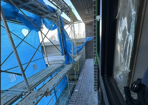 板橋工人15樓高空作業疑中暑昏倒 鷹架救下送醫不治