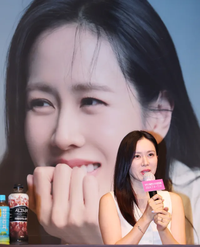 孫藝真在座談會上提到與玄彬結婚像是命中註定。韓聯社