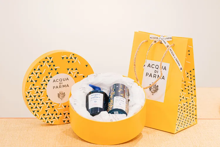 帕爾瑪之水夏季限定版的提袋包裝。品牌提供