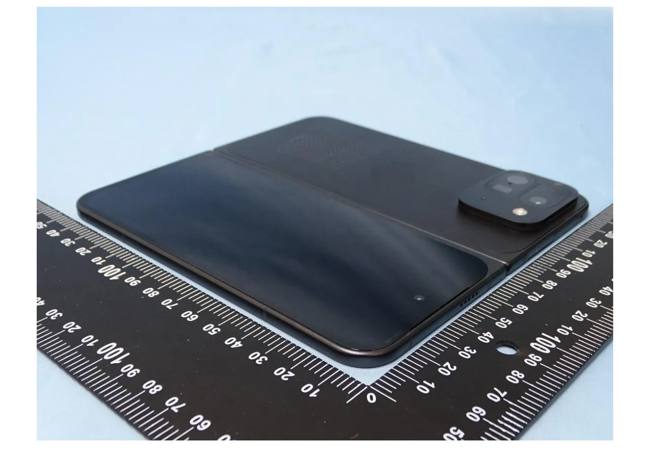 此次Pixel 9 Pro Fold摺疊機將能夠平坦展開。翻攝NCC網站。