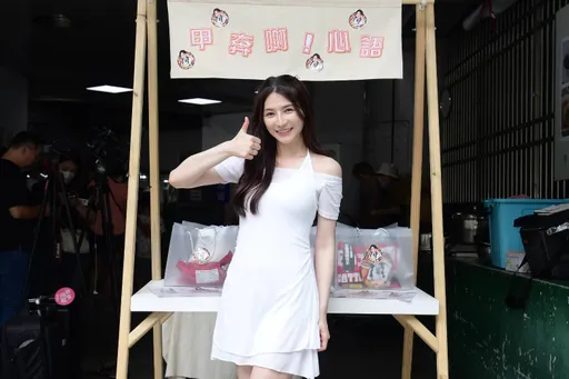 挺過排擠風波!《全明星》林玉書赴星巴克兼職 劉心語尷尬回只喝超商