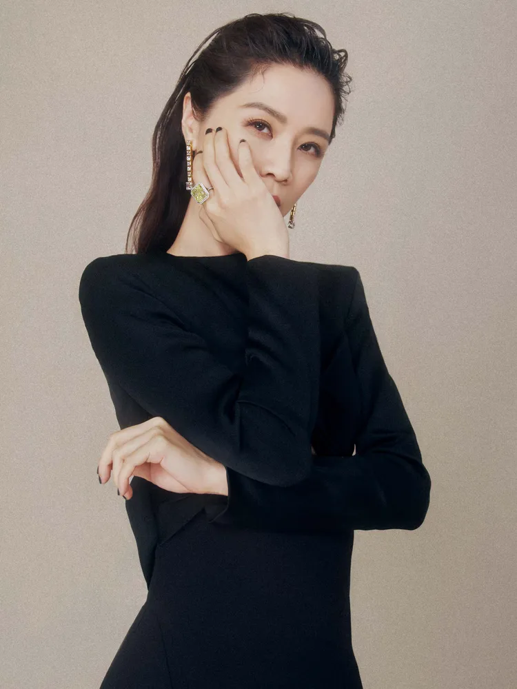 謝盈萱是金馬、金鐘、北影三料影后。台灣伴侶權益推動聯盟提供