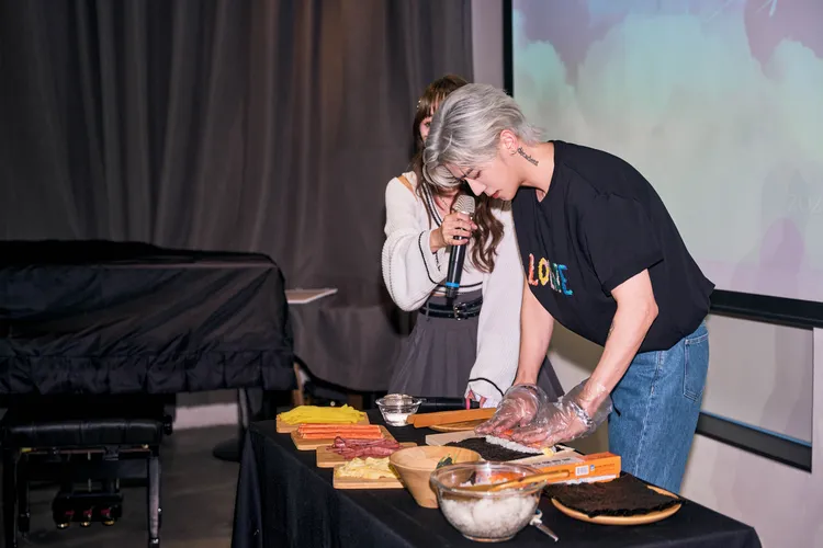 畢書盡手作飯捲。索尼音樂提供