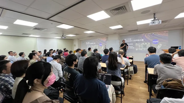 聯電子技術長林緯（講者）受邀說明aiDAPTIV+技術方案的革命性技術創新，和生態系統發展，現場互動熱絡。主辦單位提供