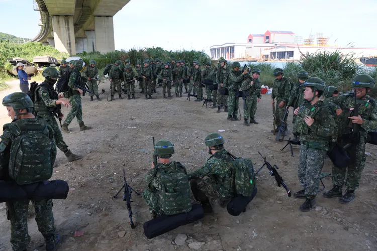 漢光40號演習今登場，國軍北部後備教召部隊集結，進行任務說明。李俊毅攝