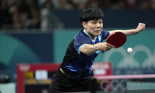 巴黎奧運｜鄭怡靜輕輕鬆鬆直落四解決波蘭一姐　闖進女單8強