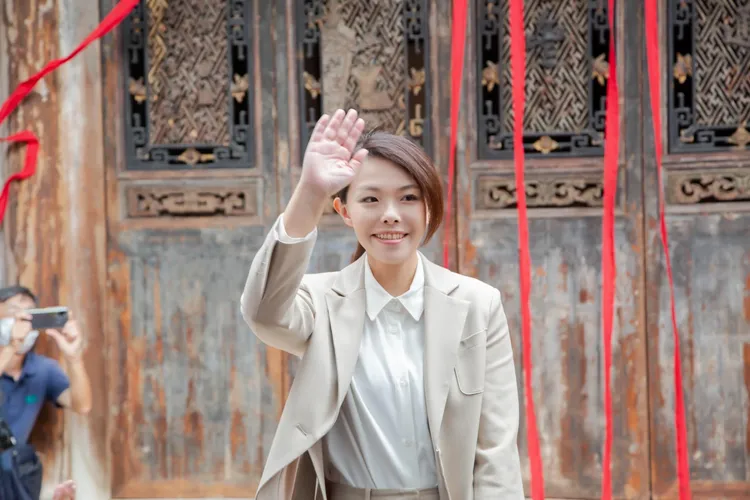 占星師分析，高虹安命盤中凶星過於強大。翻攝高虹安臉書