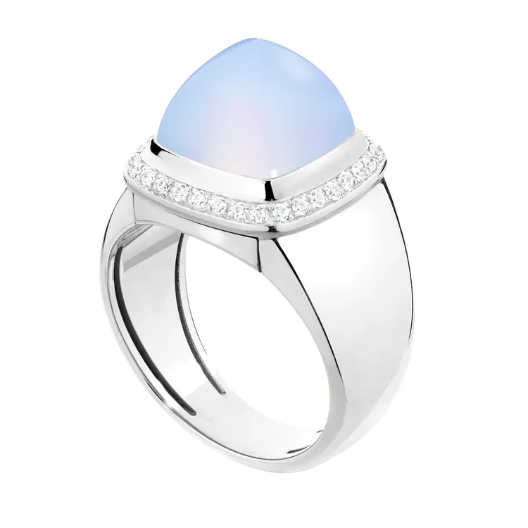 FRED PAIN DE SUCRE系列 18K白金玉髓寶石戒指。品牌提供