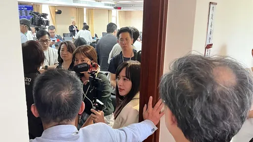 「綠委成綁匪軟禁議事人員」　徐巧芯：毫無底線連上廁所都不准