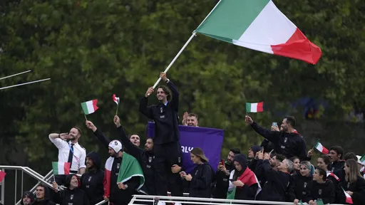 巴黎奥运｜救救我！义大利掌旗手将婚戒掉落河中　爱妻回应大气带著「杀机」