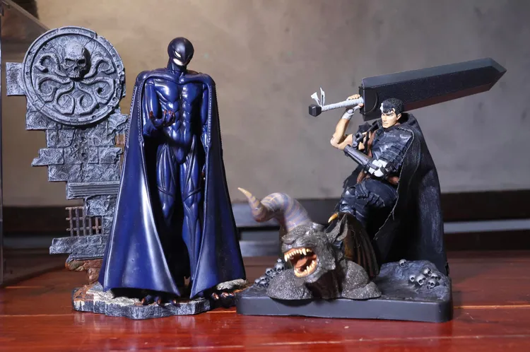 孫王力分享他精心收藏的公仔。彭欣偉攝