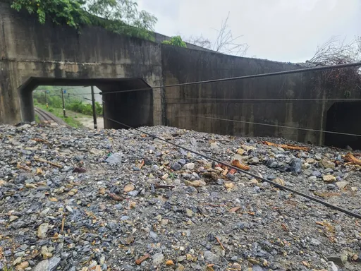 北迴線強震後變脆弱「土石崩不完」　台鐵：研議改線