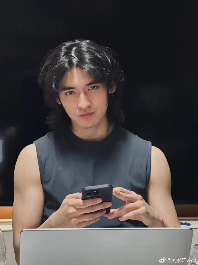 吳崇軒只有22萬粉絲，演藝事業還待努力。翻攝吳崇軒微博