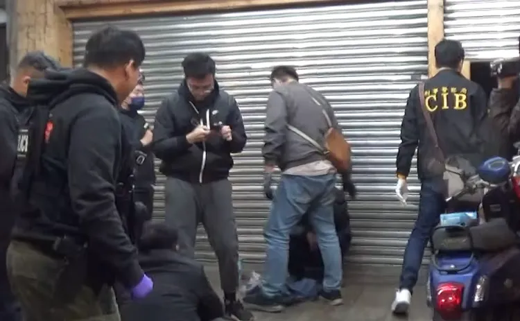 彰化縣1家手搖飲店白天賣飲料，晚上變毒品工廠，警方上門搜索。民眾提供