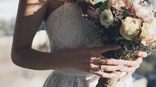 我未婚夫是我弟弟的爸爸 準新娘追Netflix意外發現男友嘿咻她媽