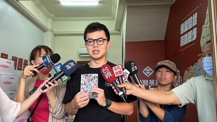 張博洋質疑「大秦雄風─兵馬俑與秦始皇帝陵特展」有資安疑慮。台灣基進提供