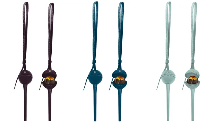 FENDI x Chupas Chups棒棒糖硬殼項鍊，各2萬2500元。品牌提供