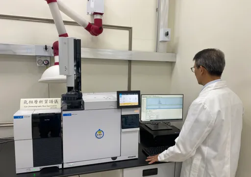 接軌國際鑑識實驗室！　桃園消防局火災證物鑑定實驗室獲國際認證