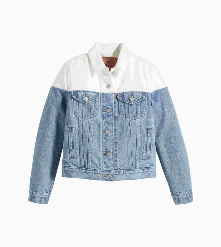 丹寧夾克外套，4390元。品牌提供