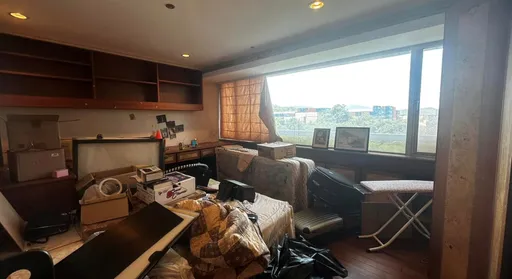 百坪豪宅求售前一天「爸墜樓變凶宅」 秒降500萬!網嘆房價比鬼還兇