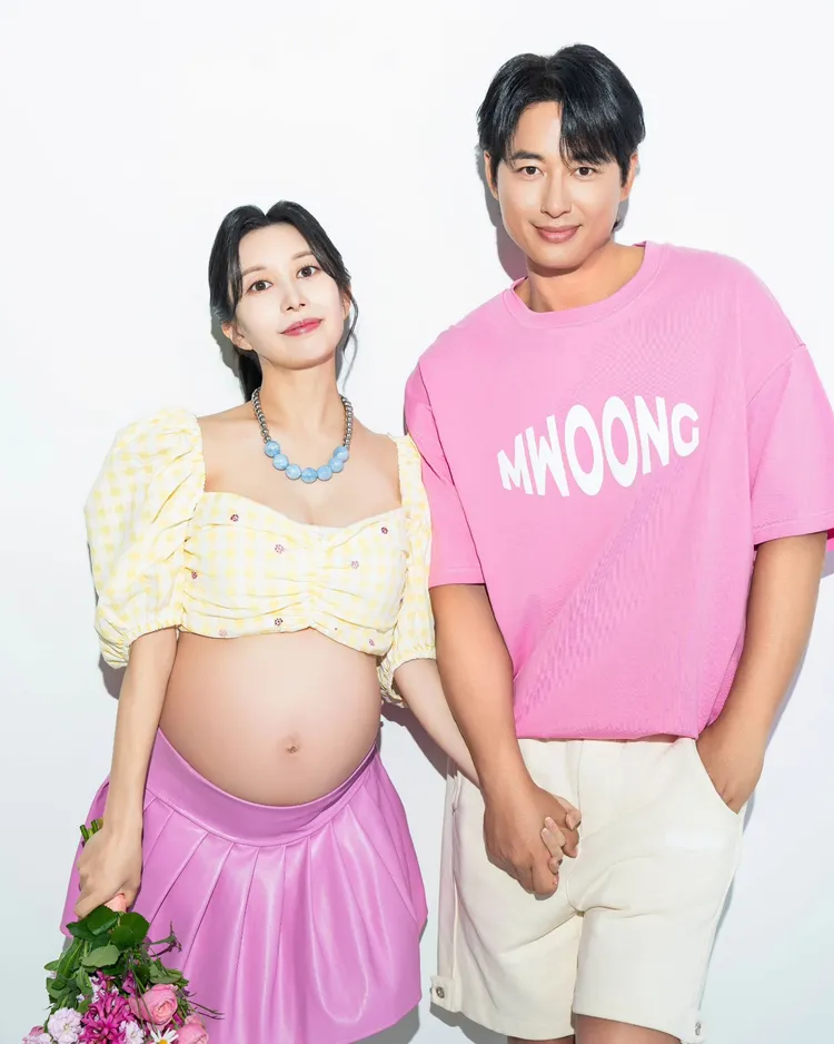 李志勳（右）與老婆aya結婚近3年，本月迎接愛女到來。翻攝李志勳IG