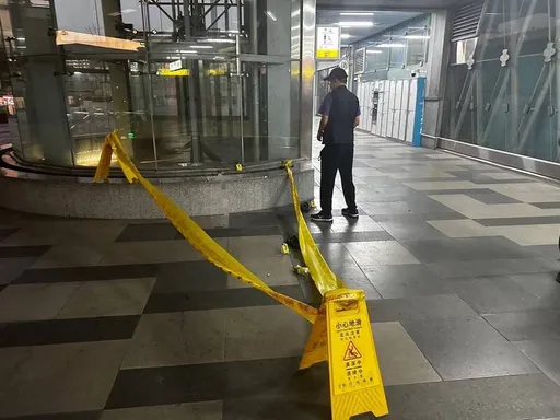 基隆火車站驚傳鬥毆!35歲男暴怒痛扁6旬街友 緊急送醫宣告不治