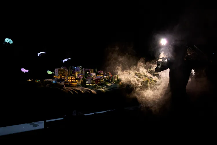 愛馬仕去年帶來的「飛馬行空展覽」，今年推出電影版體驗。品牌提供