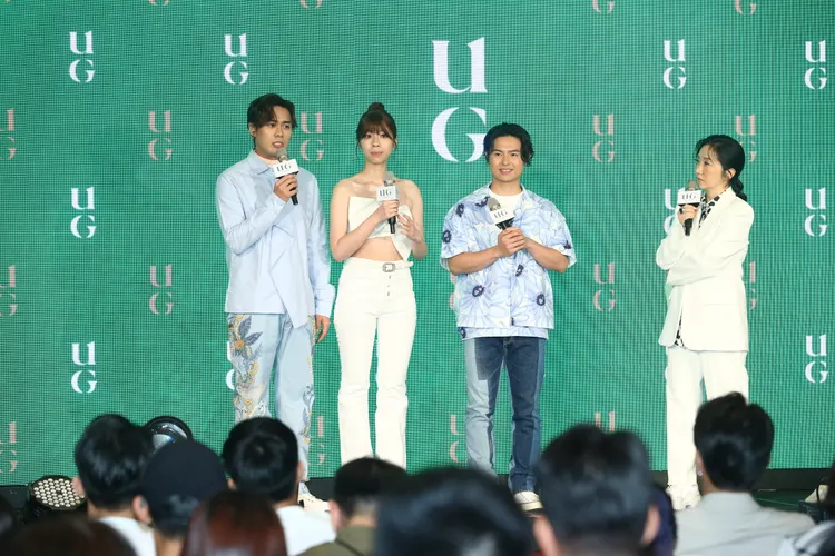 告五人奪金曲獎後首度露面。娛樂中心攝