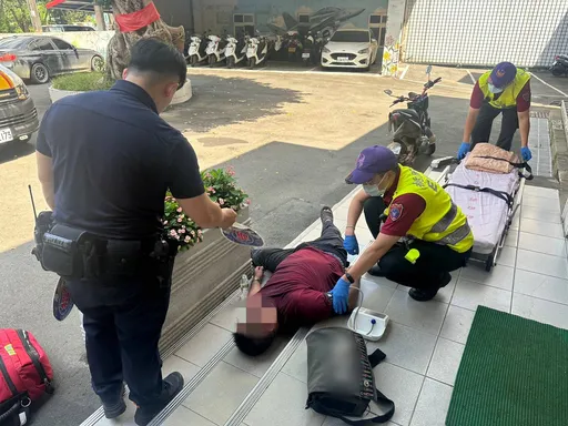 騎車上班卻突呼吸困難!疑早餐麵包過敏 男子爬進派出所求助