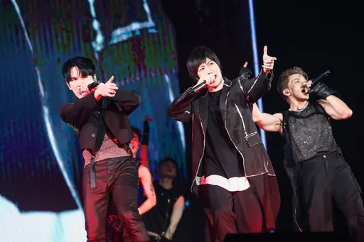 Energy唱一半大咖來了 五月天阿信衝上台16蹲掀高潮