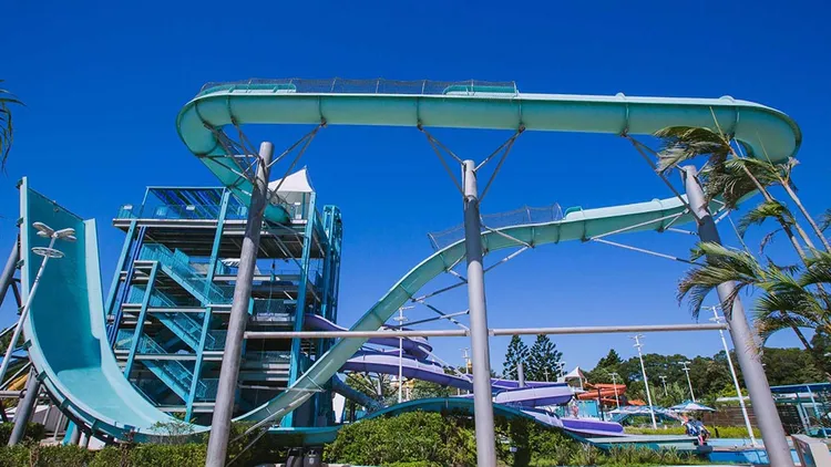 六福水樂園「海神飛艇」。翻攝自六福水樂園網站