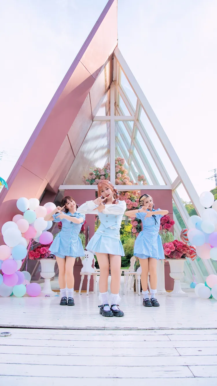 欣菲以韓團「台灣之光」葉舒華為偶像榜樣，正式進軍歌壇。品緁娛樂提供 