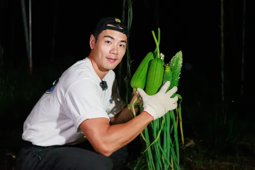 禾浩辰夜探絲瓜田「三指開」秒歪樓 姚元浩秀好廚藝征服婆媽胃