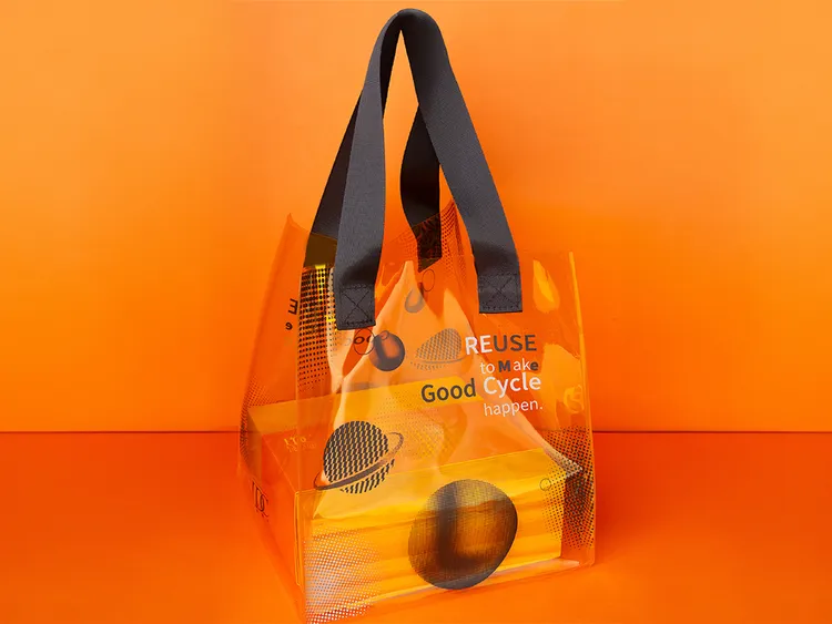 月餅禮袋強調環保永續可重複使用，期許循環使用讓美好的事再次發生。業者提供