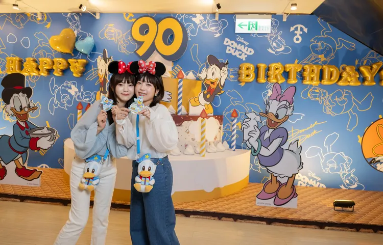 AR體驗的壽星來了「鴨」。業者提供