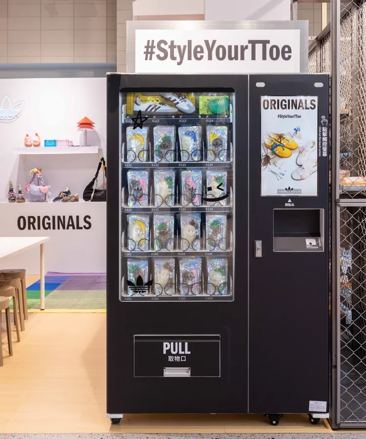 現場有「StyleYourTTOE原創改造包」機器。品牌提供