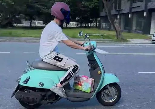 蠟筆小新鐵盒藏這玩意!機車運毒戕害青少年 花蓮警眼尖當街逮人