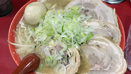 顧客「戴耳機」影響拉麵店生意? 店長下禁令被網嗆住海邊
