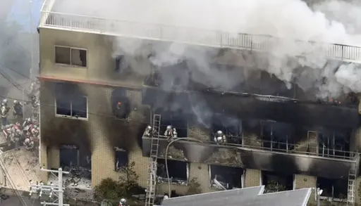 5年前36人葬身火場 「京阿尼」事發現場湧150人追悼