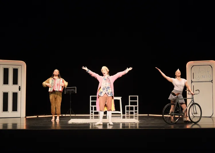 馬戲團表演。新竹縣府提供