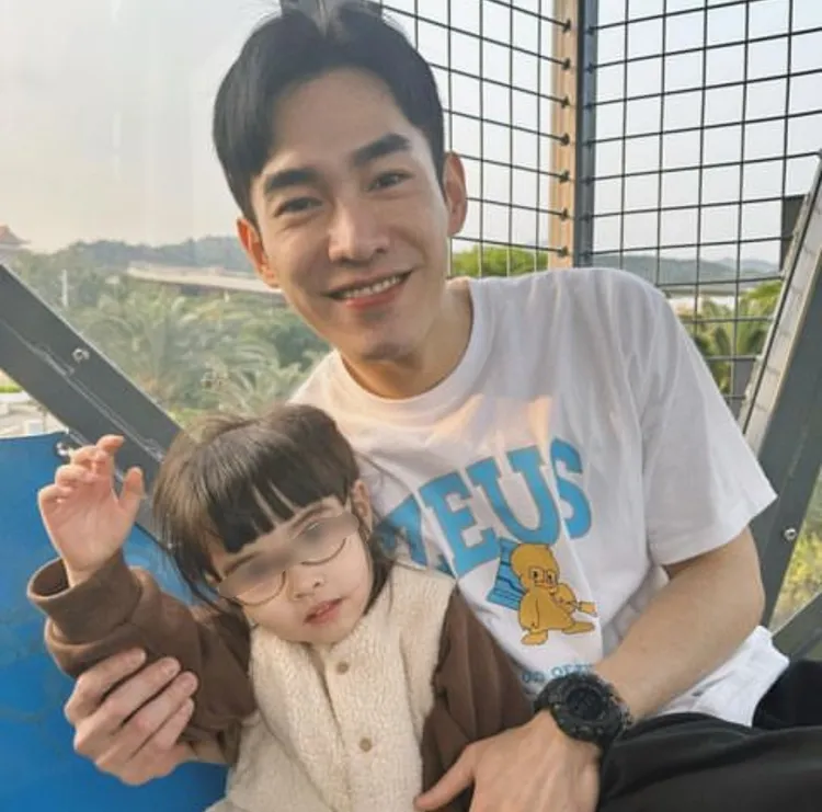 張書豪極疼愛乾女兒小芝麻。翻攝張書豪IG