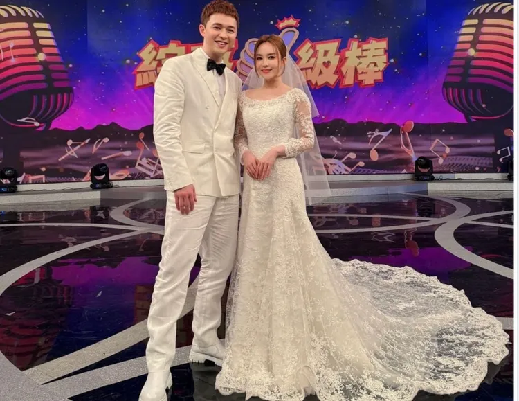 「森恬CP」日前在節目上披上婚紗。中視提供