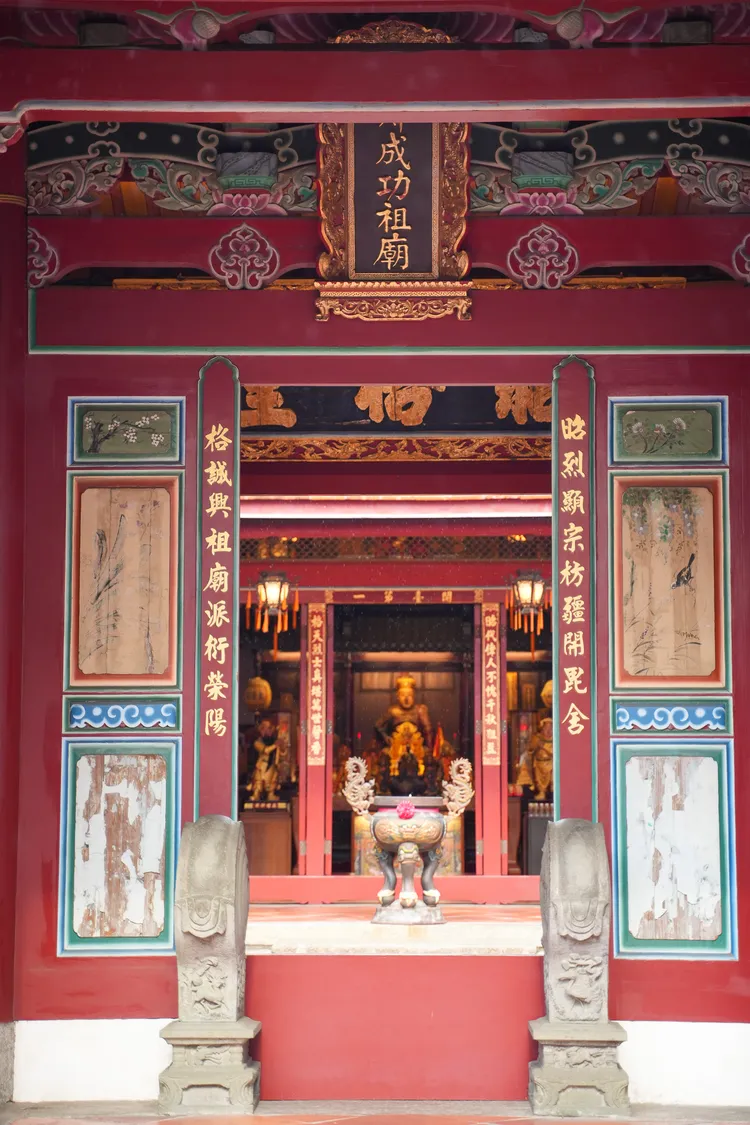坐落臺南市中西區的鄭成功祖廟奉祀鄭成功，後方有鄭氏家廟。田欣雲攝