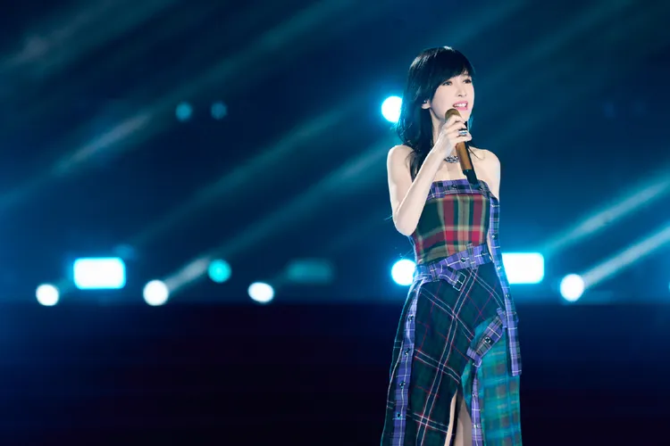 56歲周慧敏保養得宜。翻攝周慧敏微博