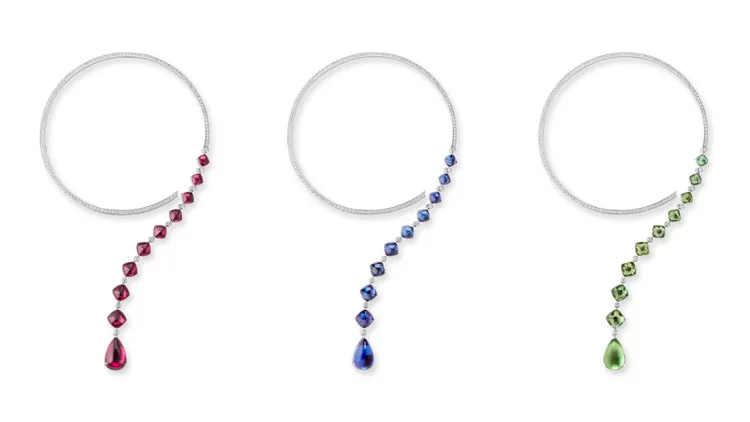 BOUCHERON Goutte問號項鍊分別使用紅碧璽、碧璽、坦桑石打造，每條項鍊都使用9顆糖果式切割搭配1顆梨形切割之主石。品牌提供