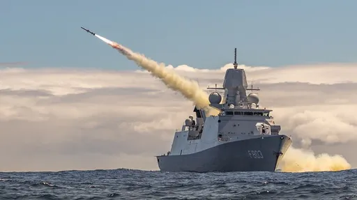 解放軍看過來!環太軍演多國參與實彈射擊 擊沉兩艘大型艦艇