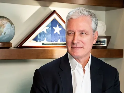 「中國是怪物」!川普前國安顧問:台灣國防支出應增至GDP 5%