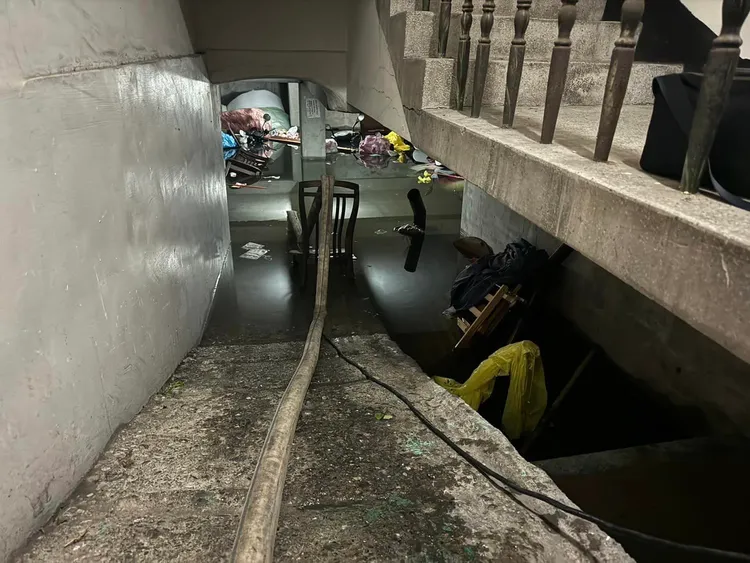 高雄淹水照。黃捷臉書