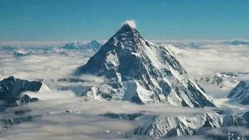 挑戰世界第二高峰「K2」 2登山者失足生命狀況不明