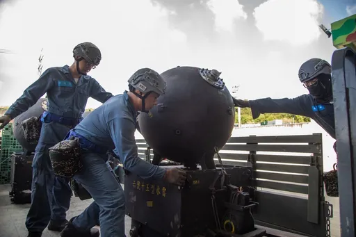 漢光演習|海軍布雷中隊演練彈藥運補 古董級「MK-6水雷」亮相
